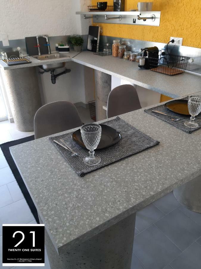 21 Suites Deluxe Stay Near The Airport Markópoulon Eksteriør billede